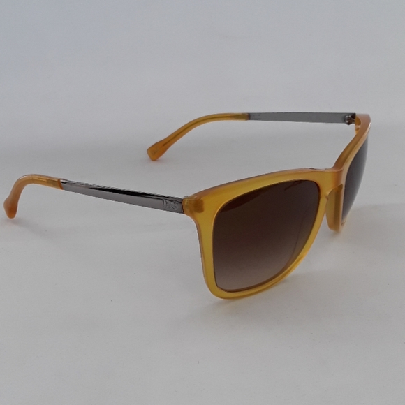 New in box Dolce & Gabbana DD 3081 Sunglasses main image 7